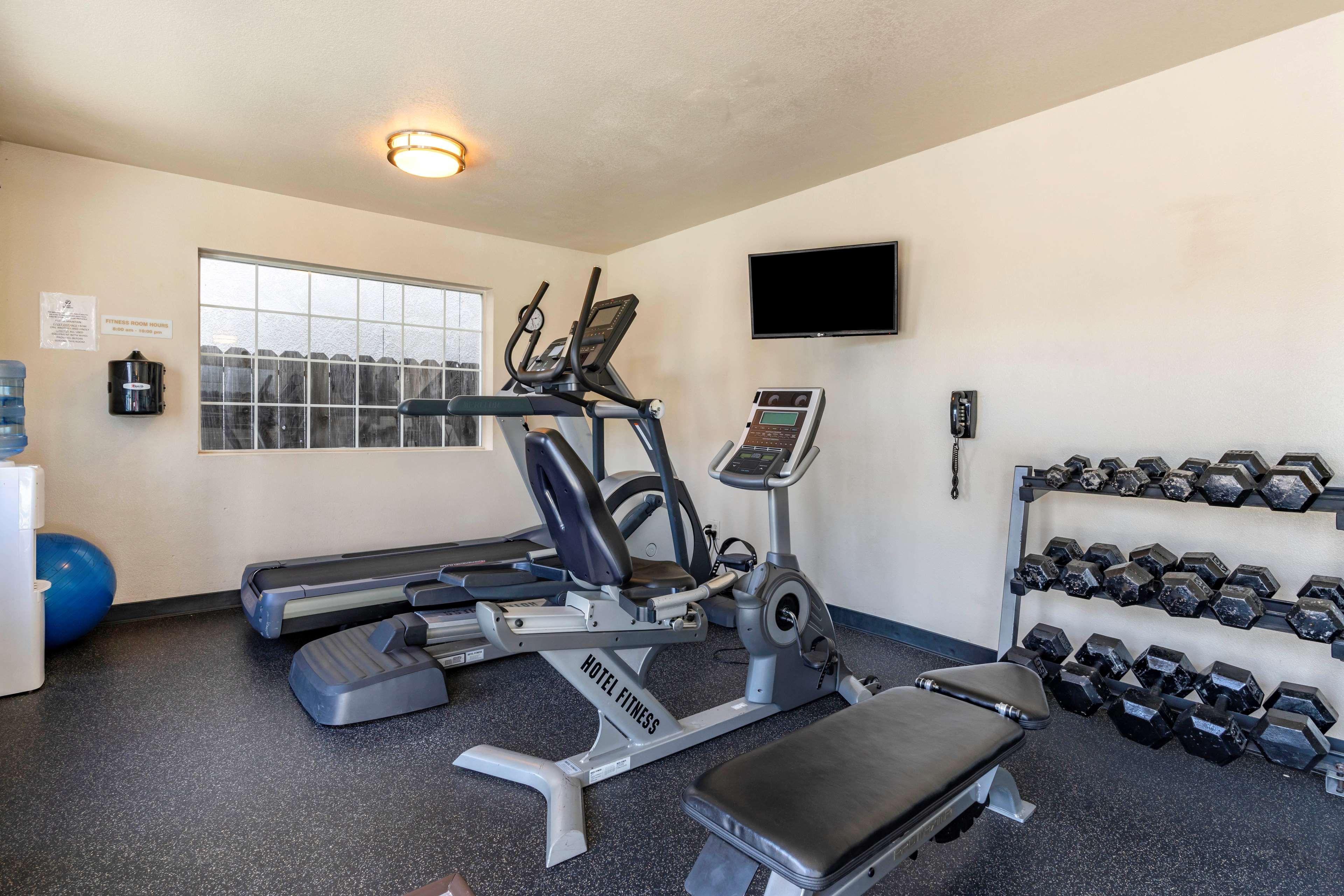 Best Western Luxury Inn Tracy Exterior photo